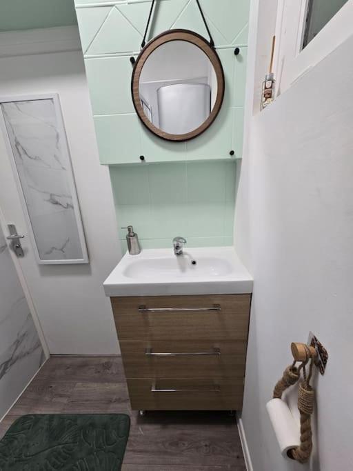 Romantique Jacuzzi Apartment *